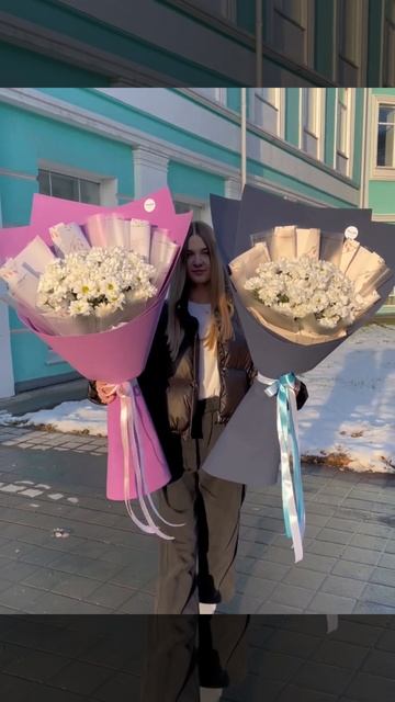 БУКЕТЫ-ГИГАНТЫ ИЗ ХРИЗАНТЕМ. ЦВЕТЫ НОВОСИБИРСК. ДОСТА? смотреть онлайн