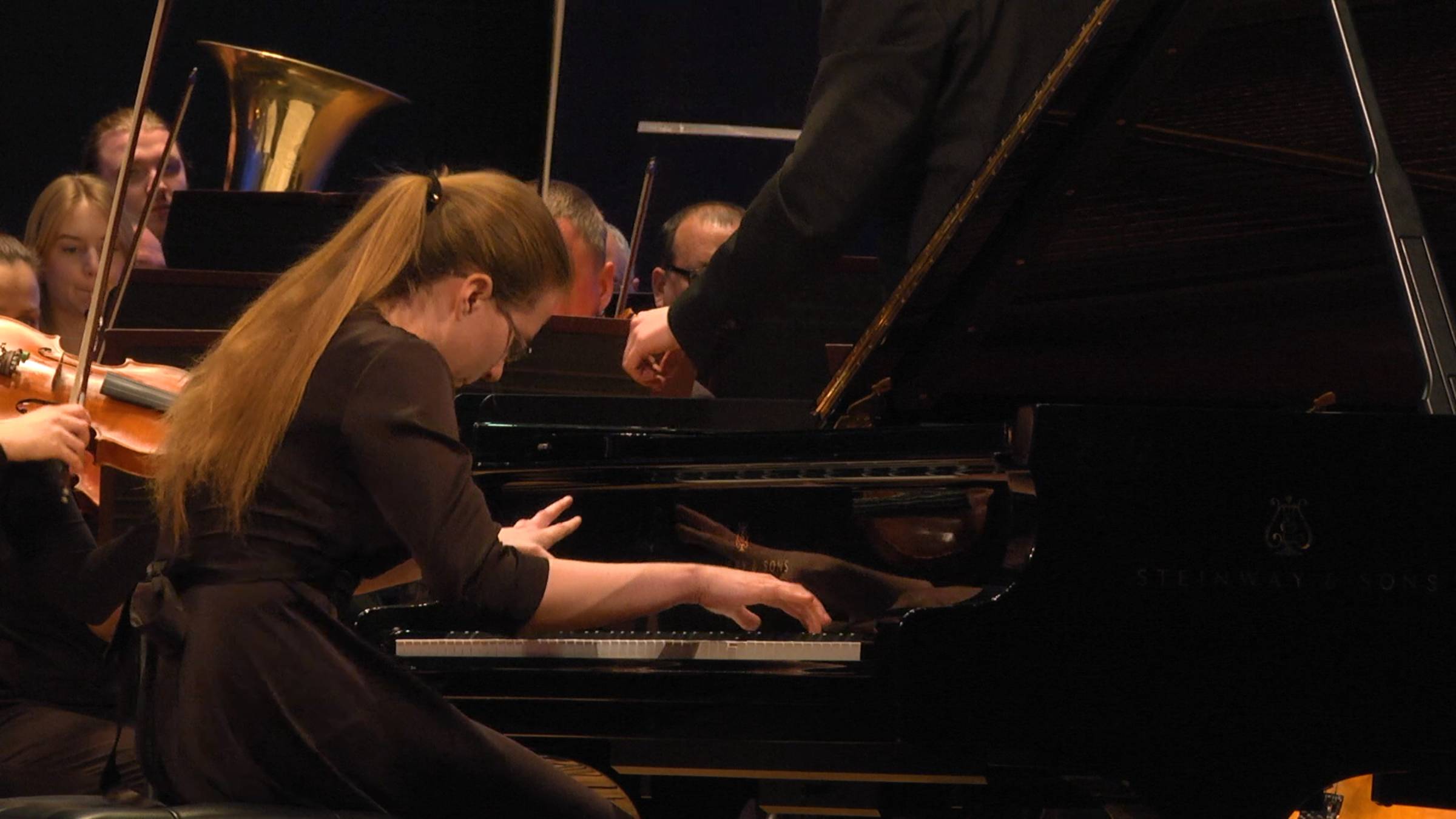 С. Прокофьев - Концерт № 1 для ф-но с оркестром. Солистка Александра Сорокина. Дирижёр А. Семенов смотреть онлайн