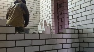 Кладка перегородки из силикатного кирпича.🧱 no comment. Bri