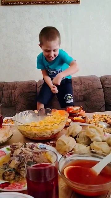 когда остался дома один #ландыши #танцы смотреть онлайн