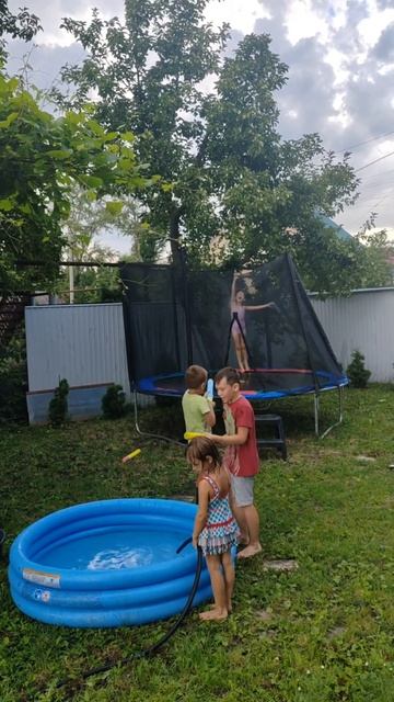 Дети #лето #летниезабавы #батуты #ксюшаимаша #супернас?