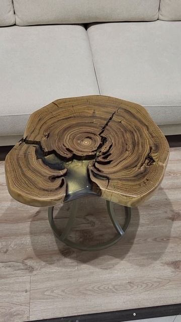 Журнальный столик из массива катальпы и эпоксидной см смотреть онлайн