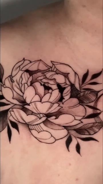 Черные пионы 🖤 #тату #шортс #топ #цветы #татудлядевуше? смотреть онлайн