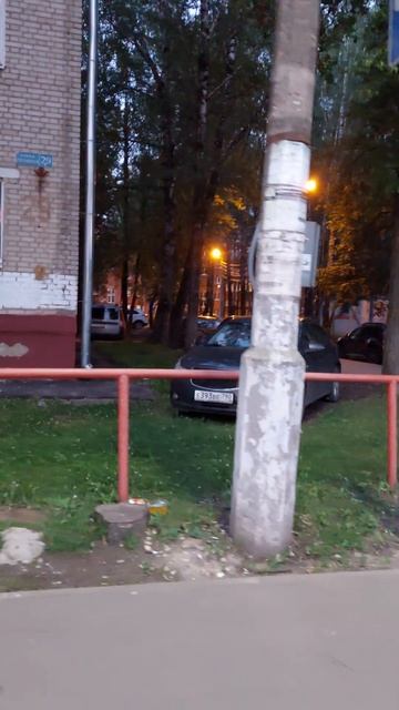 Парковка,на газоне,Наро-фоминск.