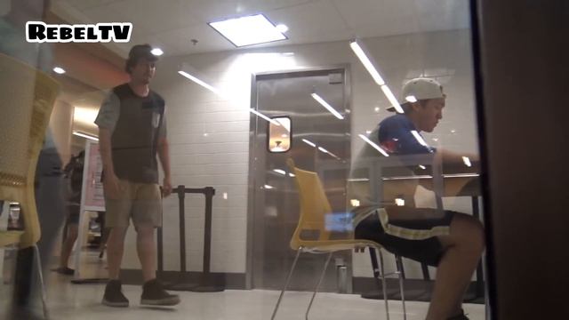 Пранк на улице с тортом в лицо !!! /Chair Pull Pie in The Face Prank | Rebel TV (RUS) смотреть онлайн