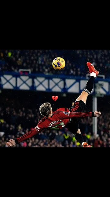 Мне кажется это лучший гол 2024..🔥 #football #футбол #edit #эдит смотреть онлайн