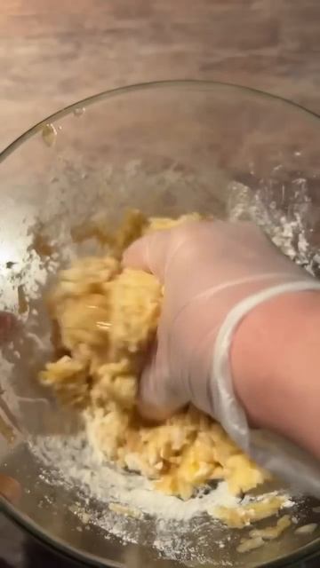 Яблочные оладьи, когда нужно что-то быстро приготовит? смотреть онлайн