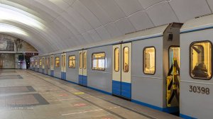 Поездка по Серпуховско-Тимирязевской линии на составе 81-760 - (04.03.2023). №30399