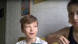 Разбор стихотворения Д. Кравченко "Бога не видно, но я его вижу"