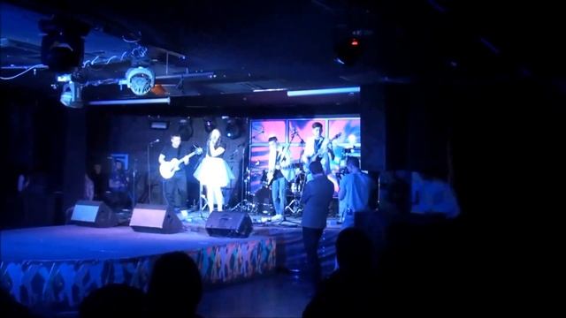 Прогулка с ветром. Музыкальная группа "Флюгер" смотреть онлайн