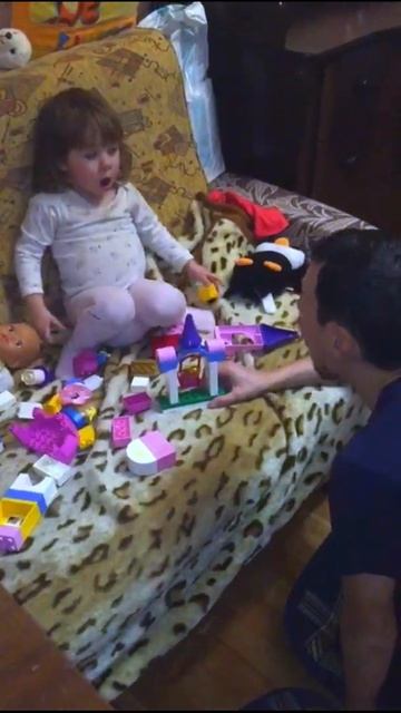 Пап, у тебя есть мечта?.. #мечта #папа #дочка #моякнопочк? смотреть онлайн