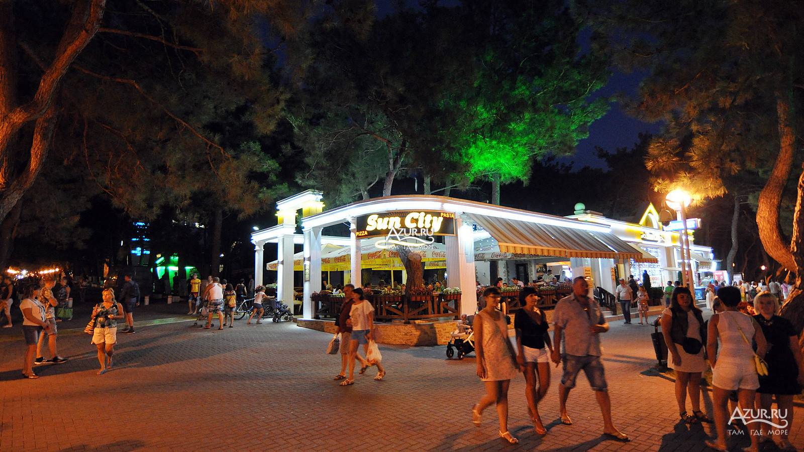 Прогулка по Геленджику. смотреть онлайн