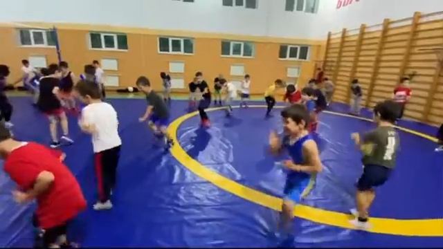 Улыбаемся и пашем 😄🤼♂️ смотреть онлайн