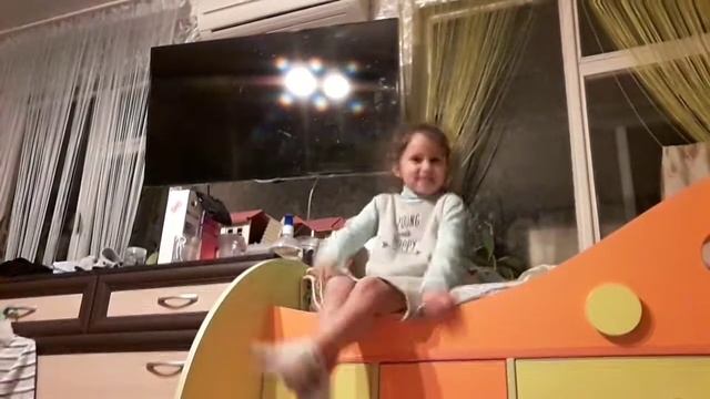 Песня про разные цвета смотреть онлайн