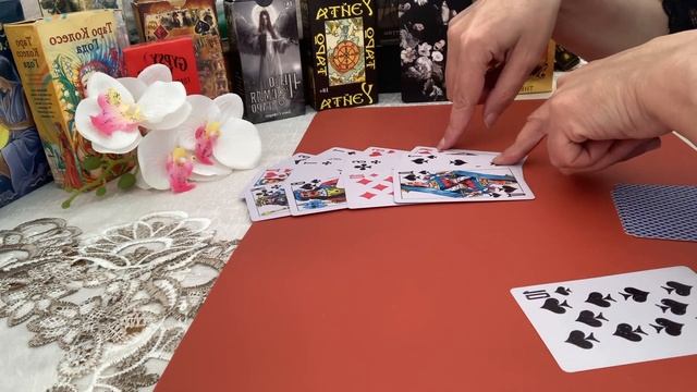 ВЕРНЁТСЯ ЛЮБИМЫЙ МУЖЧИНА ИЛИ НЕТ ❓#tarot #гадание #тароонлайн #расклад смотреть онлайн