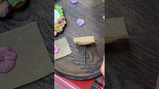 Анютины глазки из айсинга. Продолжение урока Анжелы Ш? смотреть онлайн