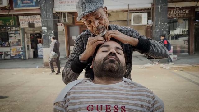 Индийский уличный массаж головы AMSR с трещинами в шее от парикмахера #Индийский парикмахер смотреть онлайн