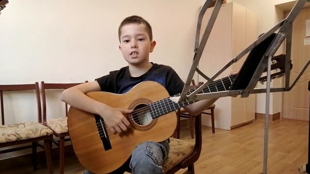 Роберту очень нравится песня "Солдат". " Бой обещал летом доучить. Верю! смотреть онлайн