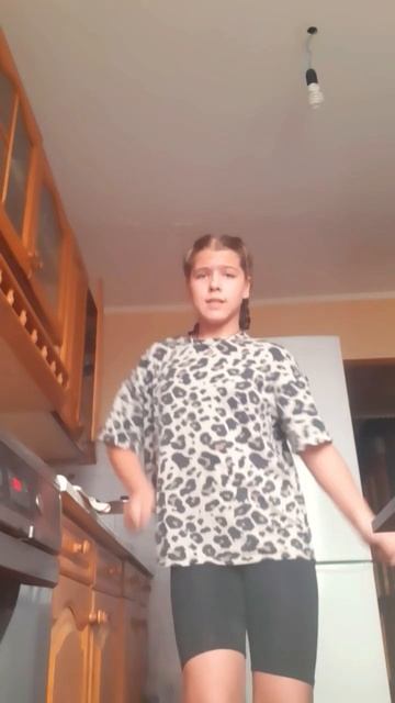 назовите 3 любых имени на букву М смотреть онлайн