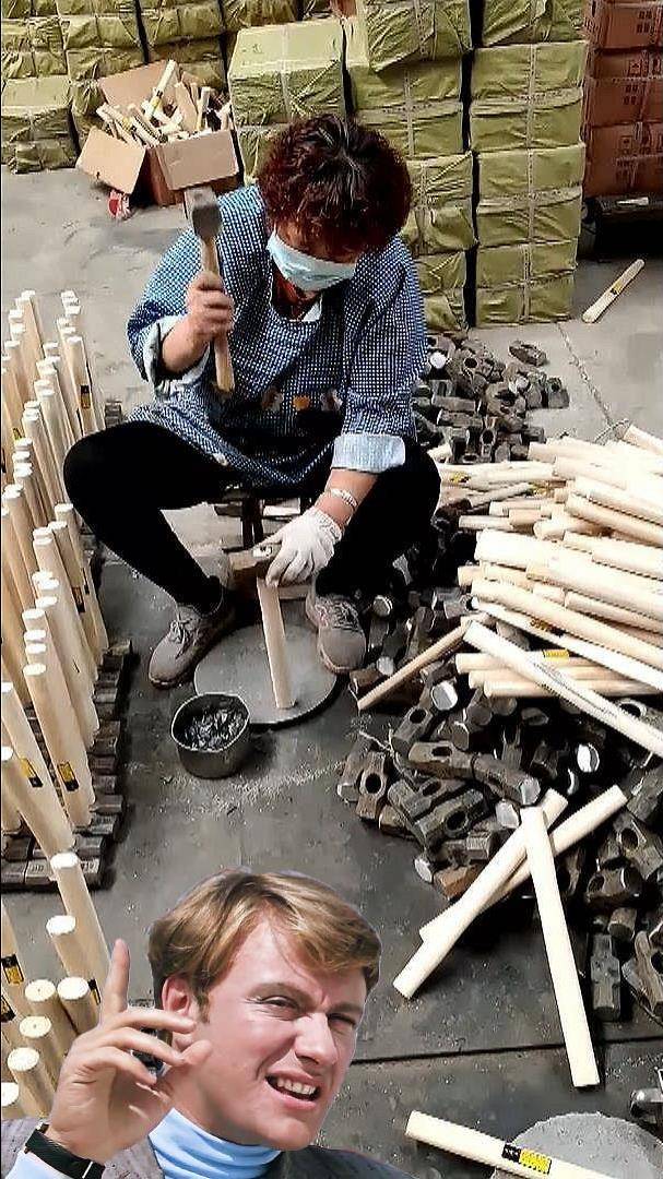 "ЧТОБЫ МНОГО ЗАКОЛАЧИВАТЬ НАДО РАБОТАТЬ ГОЛОВОЙ", - УВЕРЯЛ МОЛОТОК ✦ Lucky Tech #short #shorts смотреть онлайн