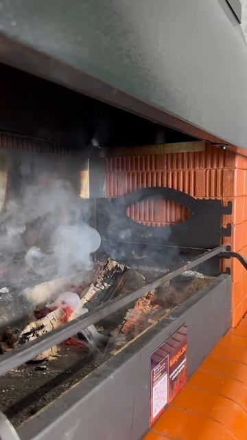 Тяга в модульно барбекю. Дымит? #тяга #барбекюкомплекс смотреть онлайн