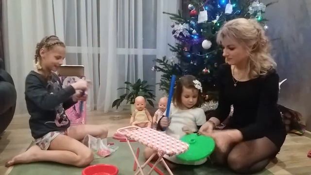 Беби Борн Соня и Эмили. Распаковываем новую игрушку.