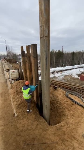 Грунт мощный 😁 не дает пройти #автокран #кран #шортс #ф