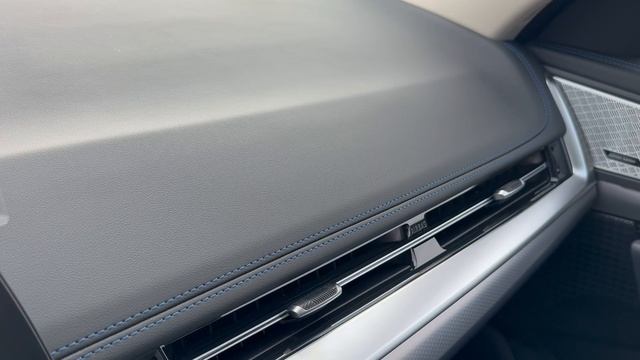 BMW X1 xDrive 25Li 2024 смотреть онлайн