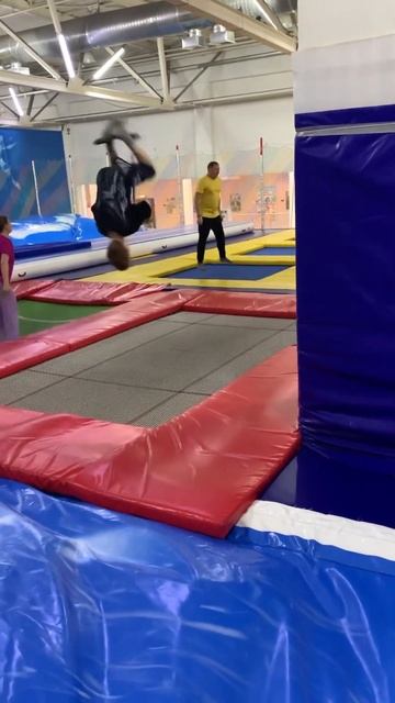 Бек #scooter #паркер #лайт #батуты смотреть онлайн