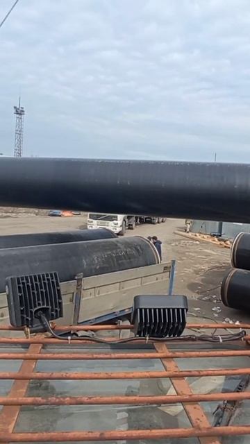 Погрузка или загрузка водопроводной трубы 1.2*12 смотреть онлайн