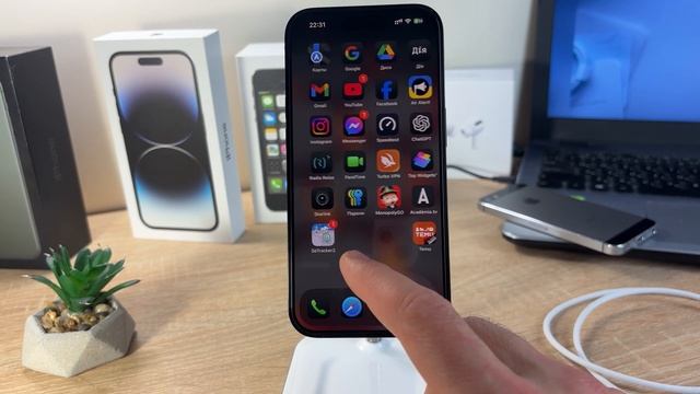 Как заблокировать или скрыть приложение на iPhone с iOS 18? ? смотреть онлайн