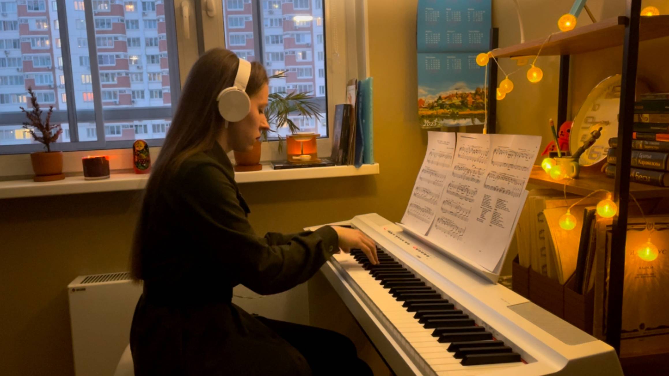 Б. Ш. Окуджава - "Нам нужна одна победа" из кинофильма "Белорусский вокзал" смотреть онлайн