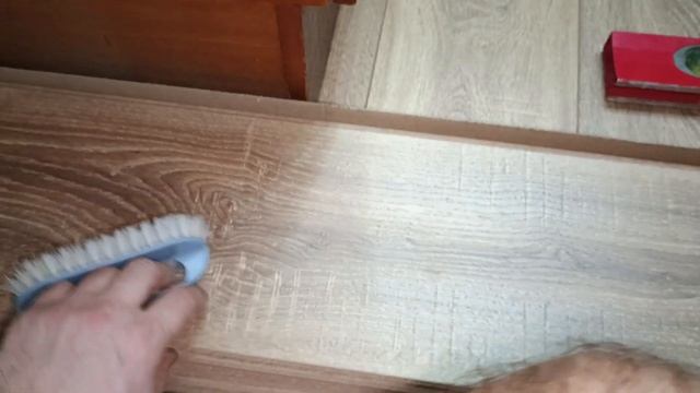 Укладка ламината EGGER HOME очень просто смотреть онлайн