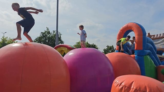 Матвею 2 года🎁///Подготовка к школе🔔///Батуты и аттрак смотреть онлайн