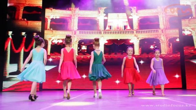 Fiesta - La la land | Летний отчетный концерт 2017 | Dance Studio Focus смотреть онлайн