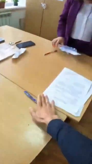 Блогер Влад Бумага А4 построил тюрьму для своих фанатов #shorts #а4 #юмор #приколы #блогеры смотреть онлайн