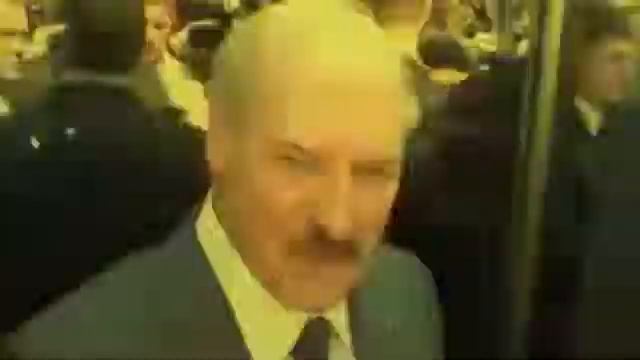 Украина должна быть единой, боевиков на востоке уничтожить - призвал Лукашенко смотреть онлайн