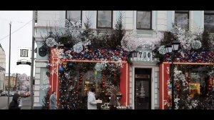 Очень красивая мелодия у песни, завораживает. КОГДА ШТОРМ