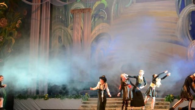 Алисоведение_отрывок из спектакля Образцового ансамбля «Росинка» смотреть онлайн