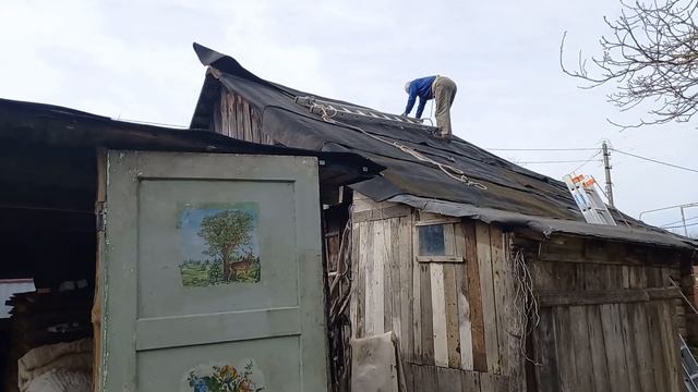 Беларуская деревня в начале апреля. Пришло время убра?