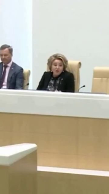 Валентина Матвиенко удивлена тем что Россия не произв смотреть онлайн