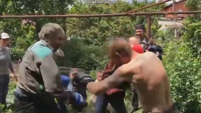 Бомже-драки. Смех. Юмор. Приколы. смотреть онлайн