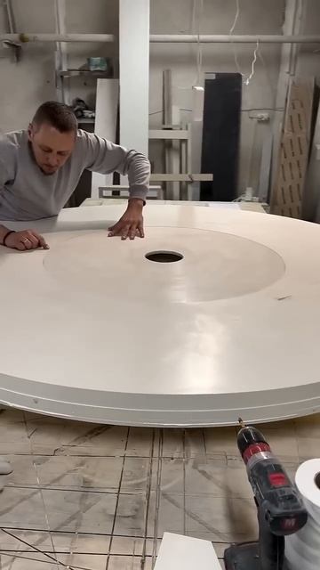 Тест-драйв стола из камня. Мастерская в СПБ#спб #short смотреть онлайн