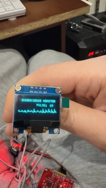 Пока ничего не происходит, вот вам ЭКГ на базе Arduino 😄 смотреть онлайн