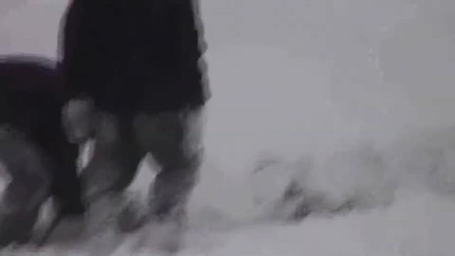 Зимний прикол.Как я прыгал на лыжах... смотреть онлайн