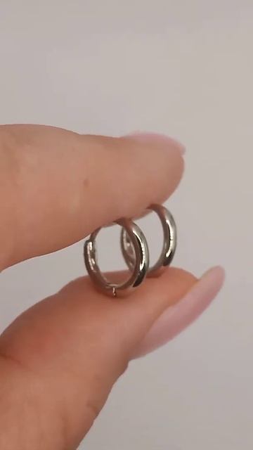 90 грн Серьги кольца Хuping Jewelry гладкие 1.1 см серебристые смотреть онлайн