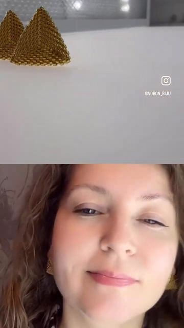 Серьги-гвоздики из позолоченного бисера #jewelry #бисер #ha смотреть онлайн