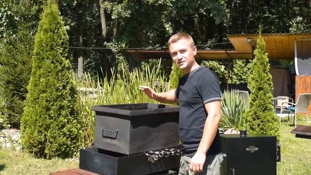 Коптильня горячего копчения Daddy Smoke 380х540х920 мм с конвек