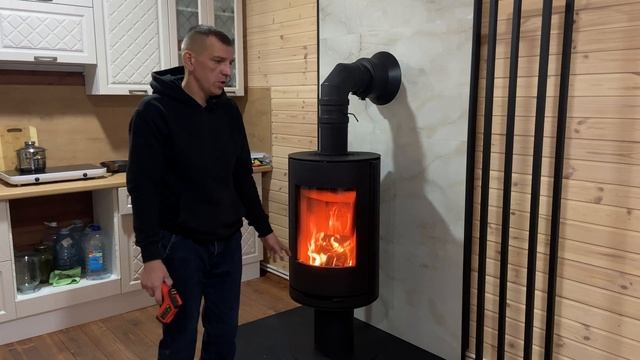 Печь-камин ASTOV R1 N для отопления каркасного дома. смотреть онлайн