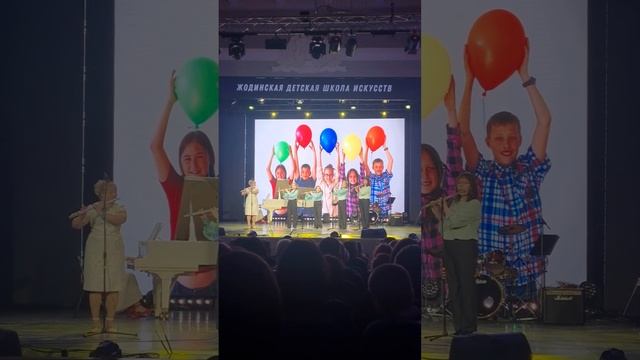 Ансамбль флейтистов "Кипарис", Emil Hradecki "Slunecni rag" Руковод смотреть онлайн